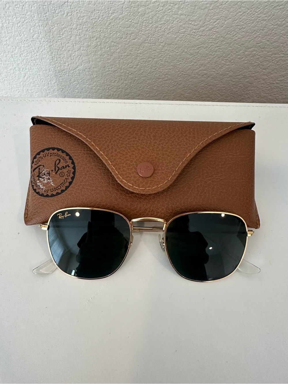 Ray-Ban Gold Frame Sunglasses with Dark Green Lenses and Brown Case
